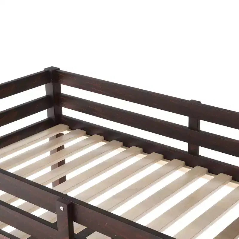 Letto a soppalco in legno di gomma matrimoniale con scaletta, sponde di sicurezza e scrivania integrata, 78,6"L x 41,4"W