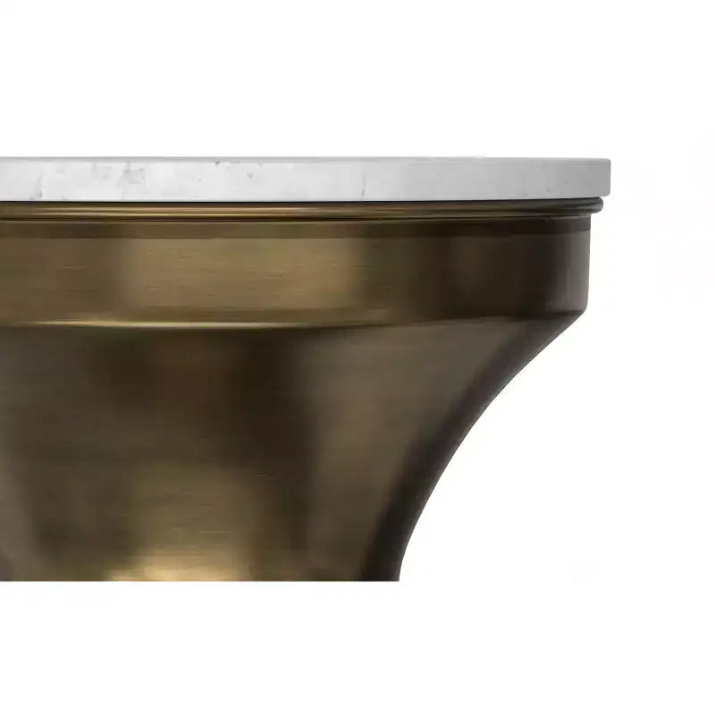 Tavolino in metallo da 14 pollici di larghezza, piano in marmo bianco con base in ottone anticato, completamente assemblato